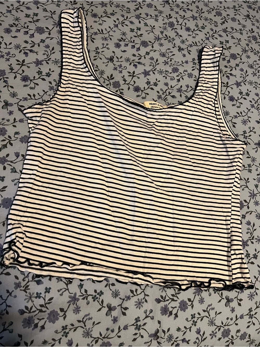 Striped Scoop Neck Tank Top - Black & White Crop top